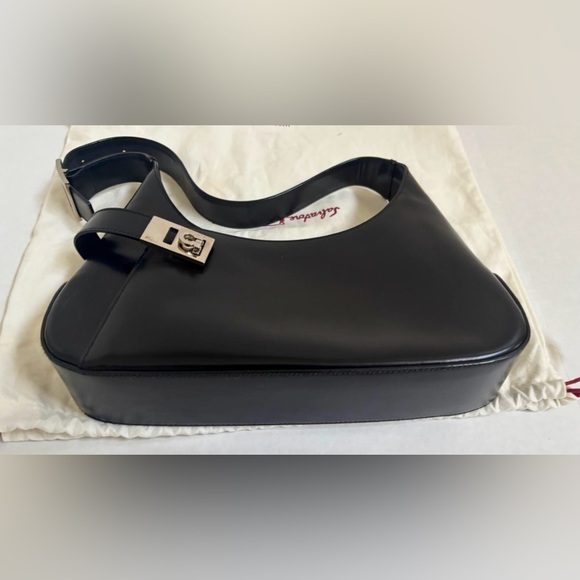 Black Salvatore Ferragamo Gancini Hobo Shoulder Bag with dust bag AQ-210170 - Picture 3 of 15